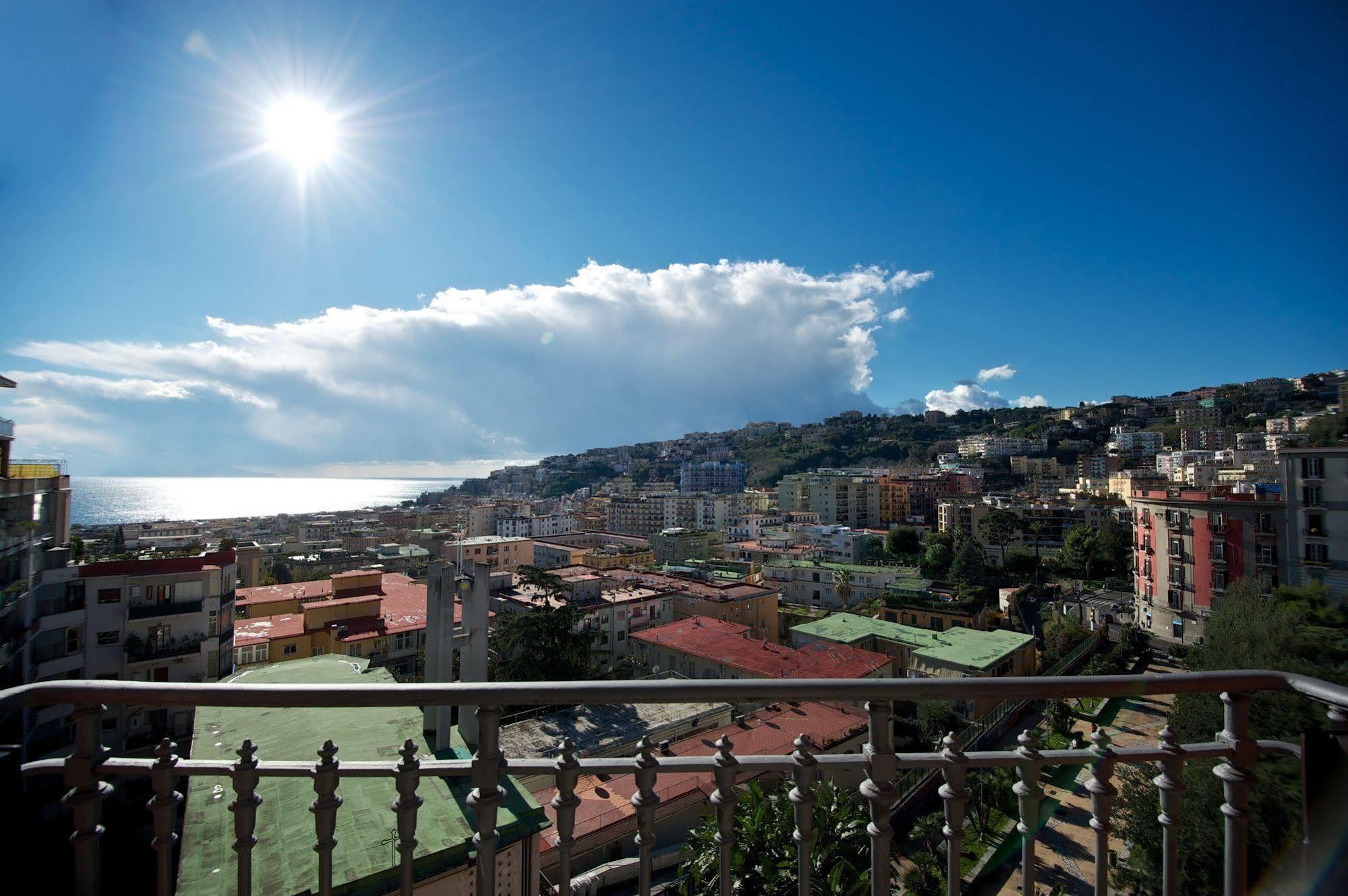 NapoliCentro Mare - Sea View Rooms&Suites Exterior foto