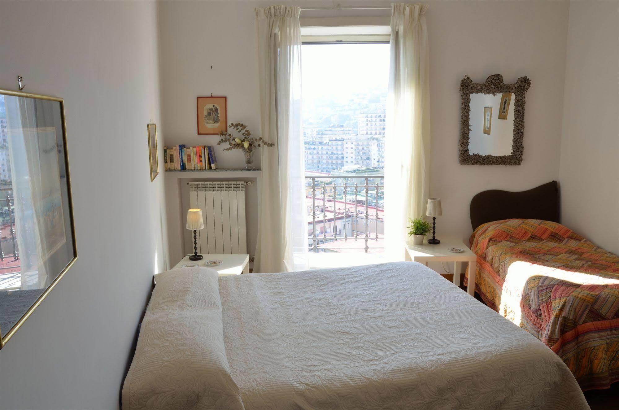 NapoliCentro Mare - Sea View Rooms&Suites Exterior foto