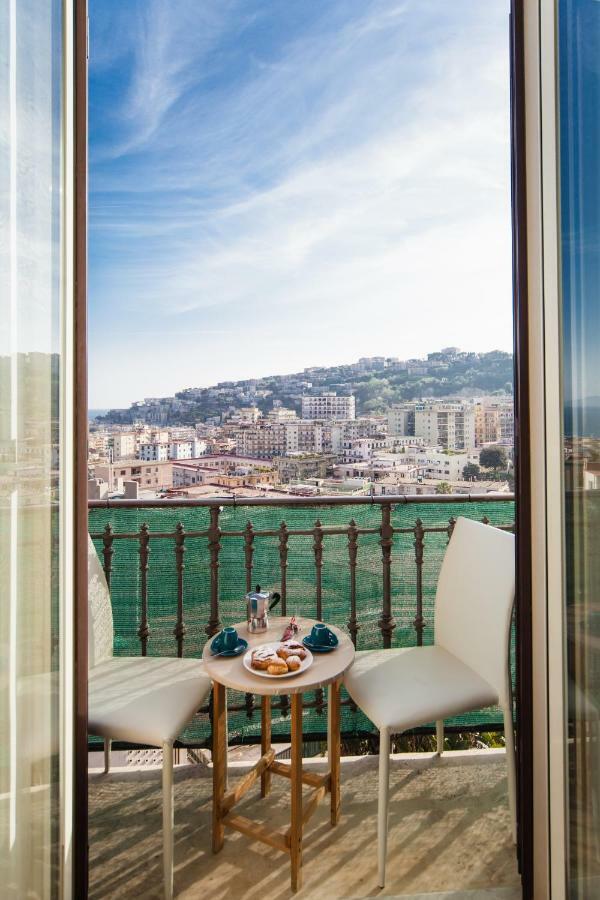 NapoliCentro Mare - Sea View Rooms&Suites Exterior foto