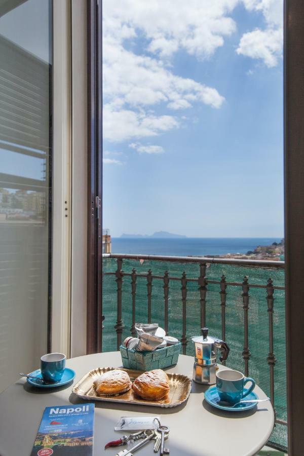 NapoliCentro Mare - Sea View Rooms&Suites Exterior foto