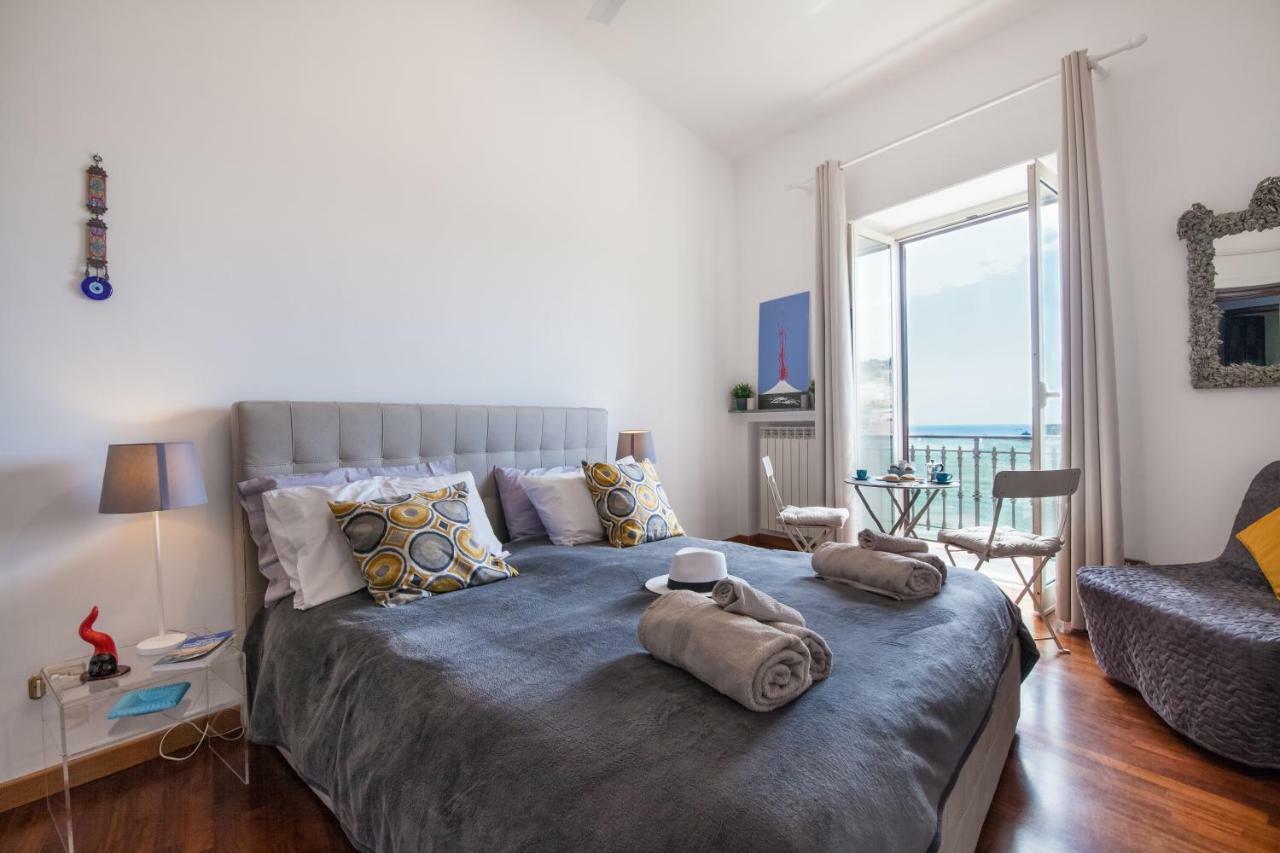 NapoliCentro Mare - Sea View Rooms&Suites Exterior foto