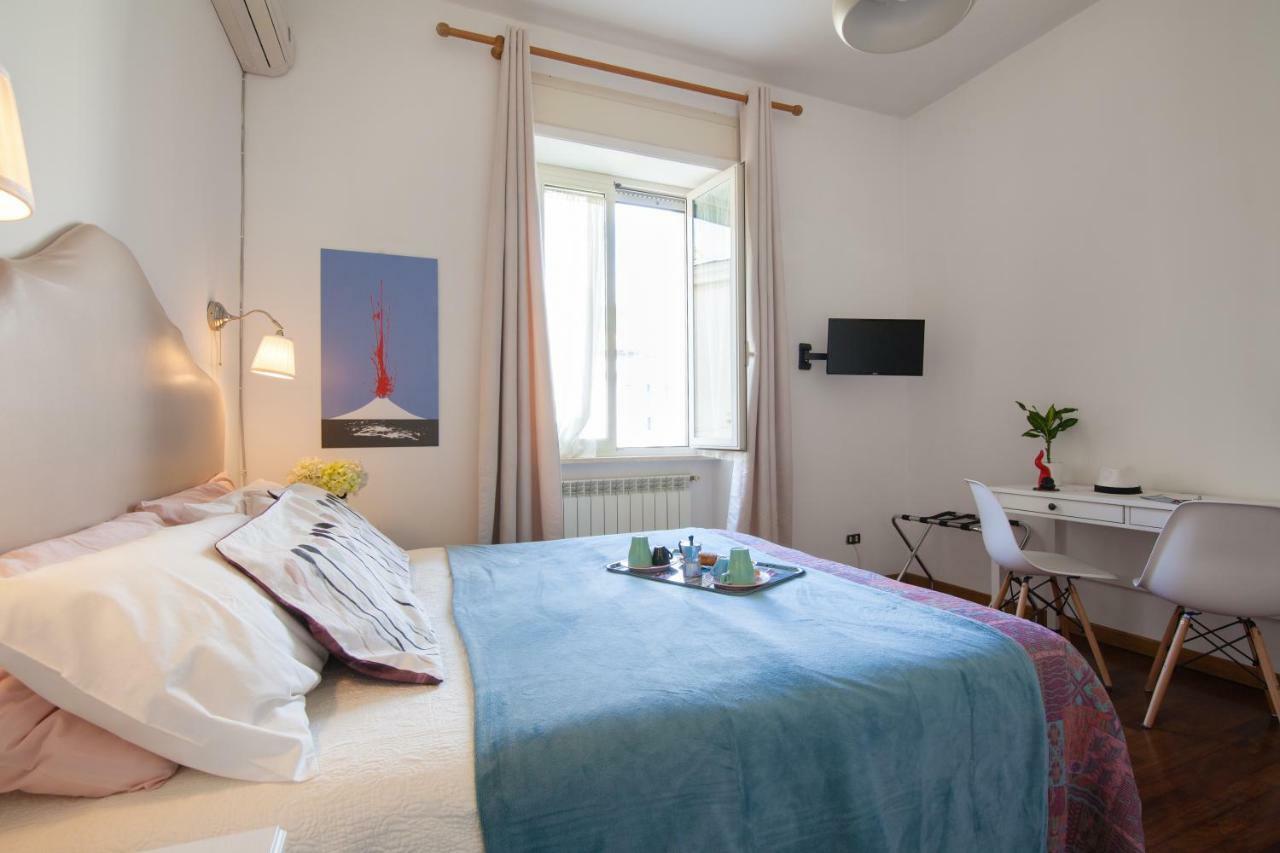 NapoliCentro Mare - Sea View Rooms&Suites Exterior foto