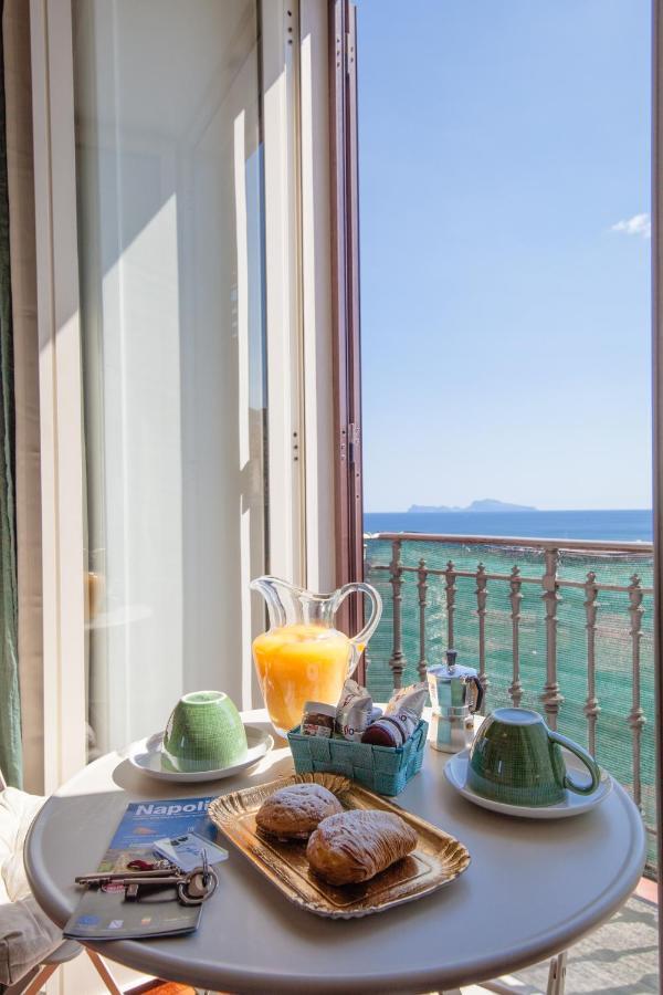 NapoliCentro Mare - Sea View Rooms&Suites Exterior foto